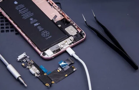 Charging Port and Battery Replacement - When your phone's charging port malfunctions, it can prevent your device from charging or connecting to other devices. A non-working port can be due to a simple blockage from lint and dust, damage to the port itself, or issues with the charging cable or adapter.
Signs that your battery is dying include:
Draining faster than it used to
Not holding a charge
Shutting down unexpectedly
The battery health or maximum capacity is under 80%, which can often be checked in your phone's settings.
A swollen battery, which is a fire hazard and should be replaced immediately Charging Port and Battery Replacement - When your phone's charging port malfunctions, it can prevent your device from charging or connecting to other devices. A non-working port can be due to a simple blockage from lint and dust, damage to the port itself, or issues with the charging cable or adapter.
Signs that your battery is dying include:
Draining faster than it used to
Not holding a charge
Shutting down unexpectedly
The battery health or maximum capacity is under 80%, which can often be checked in your phone's settings.
A swollen battery, which is a fire hazard and should be replaced immediately