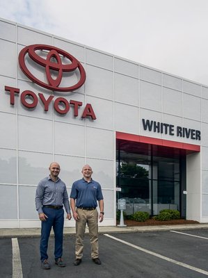 Toyota Today Magazine Shots - This photo shoot was completed for Toyota's in-house magazine, Toyota Today. They were highlighting a local dealership who was piloting a new mobile app that helps customers interface and interact with the dealership throughout all phases of the decision making process.