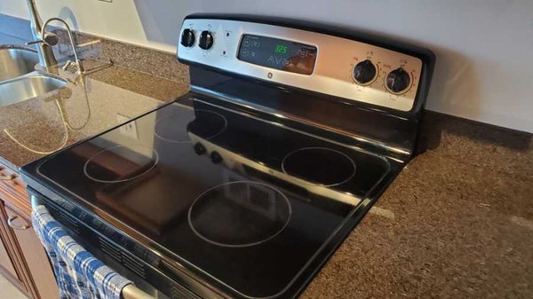 Move In/Out Cleaning - This Move-Out service is a great example of how amazing your home will look after our detail oriented move-out cleaning service. Move In/Out Cleaning - This Move-Out service is a great example of how amazing your home will look after our detail oriented move-out cleaning service.