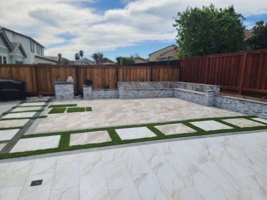 Tiling and making retaining walls for customers. - We specialize in landscaping such as paving, concrete, retaining walls and all types of grass... Tiling and making retaining walls for customers. - We specialize in landscaping such as paving, concrete, retaining walls and all types of grass...