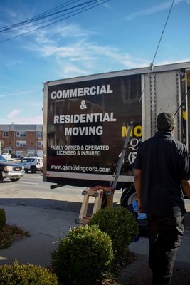 Happy Clients - Take a look at the feedback from our valued customers, captured in moments that speak to the care and reliability we bring to every move. This album highlights real reviews from people who trusted us with their transitions, sharing their experiences with Q's Moving Company. Here’s what they had to say about our commitment to making moving simple and stress-free. Happy Clients - Take a look at the feedback from our valued customers, captured in moments that speak to the care and reliability we bring to every move. This album highlights real reviews from people who trusted us with their transitions, sharing their experiences with Q's Moving Company. Here’s what they had to say about our commitment to making moving simple and stress-free.