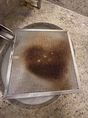 Commercial Kitchen Hood Cleaning – Before & After - Before and after professional cleaning of a commercial kitchen hood.
Grease and buildup removed to improve ventilation, safety, and hygiene.