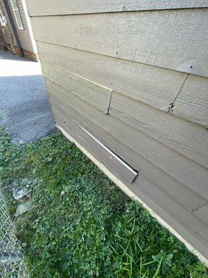 Siding repair - Here you can see we pulled off some old siding and installed new siding color match the paint and finish the project for the client Siding repair - Here you can see we pulled off some old siding and installed new siding color match the paint and finish the project for the client