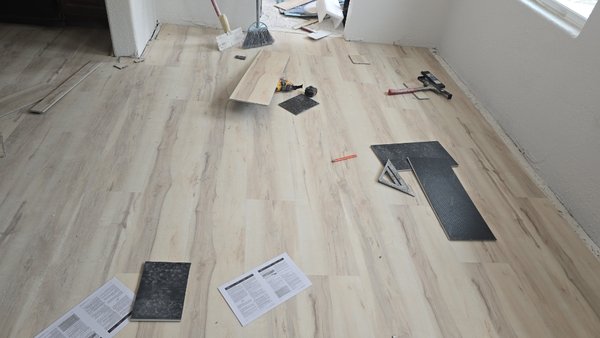 renovación de habitacion y piso enlaminado - This renovation was done to the client's taste and he was satisfied with meeting his requirements. renovación de habitacion y piso enlaminado - This renovation was done to the client's taste and he was satisfied with meeting his requirements.