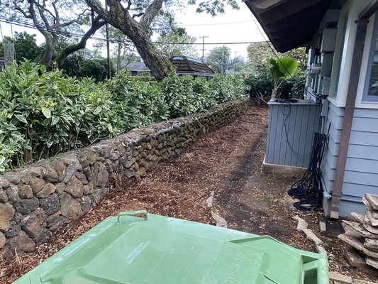 Planting & Grass seeds - Manoa Landscape Project
-planting
-spread soil
-spread grass seed & fertilizer 
Now Yard maintenance!