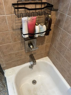 Shower valve replacement - The customer wanted to replace old shower/tub valve with new shower valve