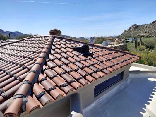 Title Roof - Underlayment Remove &  Reset - If you're in Arizona and need to replace your roof's underlayment, a tile remove & re-set may be the solution you're looking for. This method involves removing the existing tile before installing a new underlayment to waterproof your roof. Waterproofing is crucial for protecting your home from water damage caused by leaks.
Tile roofing is an excellent choice for durability, lasting over 50 years with proper maintenance, and providing great protection against harsh weather conditions. Additionally, tile roofing allows for versatility in color, size, shape, and style, so you can choose the perfect fit for your property.
At Allstate Home Remodeling LLC, we use only the highest quality materials to ensure longevity and reliability for your roof's underlayment. We use 40-pound felt to withstand Arizona's weather and provide a cost-effective investment for our clients.
Our team of expert roofers will conduct a thorough evaluation of your roof and provide an affordable solution to protect it. We guarantee our work and offer advice on how to maintain your roof in the future. Contact us today at 623-980-1455 and let us help with your roofing project. se habla Español