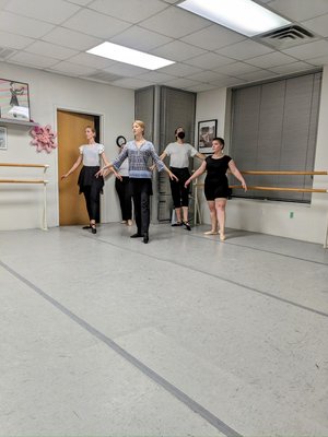 Adult Dance Studio - We offer Adult Dance Classes!