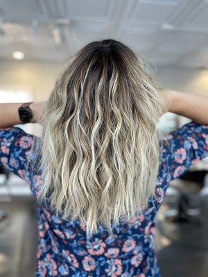Balayage - Create a perfect sun-kissed highlight. Balayage refers to the process of sweeping color onto hair using a paddle, giving more freedom to the colorist to place color where she/he chooses. Balayage - Create a perfect sun-kissed highlight. Balayage refers to the process of sweeping color onto hair using a paddle, giving more freedom to the colorist to place color where she/he chooses.