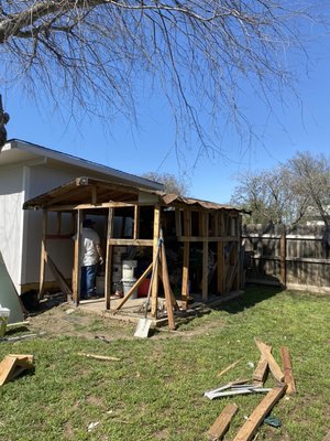Getting rid of unwanted things - Because we built a bigger storage we got rid of the small storage and took the waste to the city dumpster Getting rid of unwanted things - Because we built a bigger storage we got rid of the small storage and took the waste to the city dumpster
