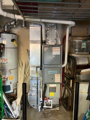 Res Install 2025 - We replaced the customer's existing gas furnace with a new Daikin gas furnace.