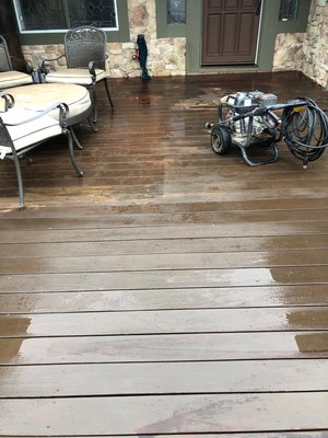 Deck stain - The magic of stain, you can change color and give your decks a whole new look Deck stain - The magic of stain, you can change color and give your decks a whole new look