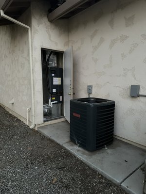 HEAT PUMP Replacement - Upon arriving at this customers house found the fuse in the disconnects to be bad. Tested the windings on compressor and found it had a direct short. After discussing options with customer he decided to replace the system with a new GOODMAN Heat Pump. Install was in one day and customer was very happy. Giving us a review on next door.