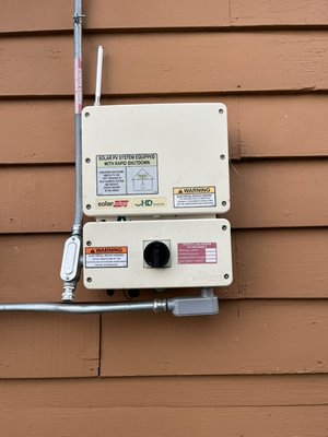Solar panel inverter replacement - Solar panel inverter replacement