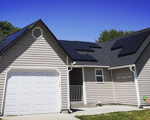 Solar System California - Another #SolarSaturday install going up in today! 🤩 Solar System California - Another #SolarSaturday install going up in today! 🤩