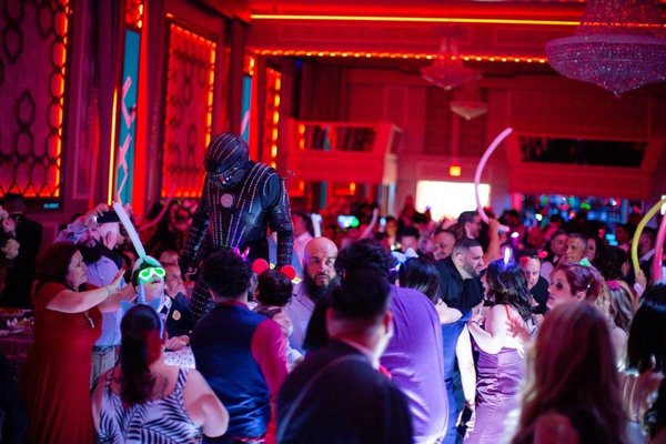 Events & Parties - Events & Parties Events & Parties - Events & Parties
