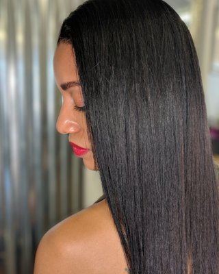 Silk Blowout Press - Silk Blowout with Moisturizing Treatment.