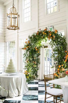 Fall Weddings - At FLWR we are firm believers in detail. We share a passion for both gorgeous flowers and awe-striking design. This passion drives us to be utterly uncompromising in the quality of our product. “Good enough” is never quite. From our first love of flowers, to linens to lighting design down to every last little detail, our mission is to create an atmosphere that will transport your guests seamlessly into a world of your making. Gathering with the people we love and creating an atmosphere set apart from normal life through decor is a human practice more ancient than farming. It is fundamentally human to celebrate and celebrate well!