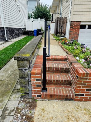 black aluminum grab rail in longport nj - simple clasic look .sturdy to do the job. and durable to last at the shore . black aluminum grab rail in longport nj - simple clasic look .sturdy to do the job. and durable to last at the shore .