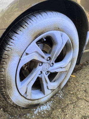 Exterior Detailed wash - Customer hasn’t wash the car in months due to winter. Gave the customer exterior wash and removed all contaminants in the paint. Foam blast of our best shampoo for your vehicle, dried with foam mitts to eliminate any water spots and gave it a spray wax to bring out the shine hiding under all the dirt and grime. Exterior Detailed wash - Customer hasn’t wash the car in months due to winter. Gave the customer exterior wash and removed all contaminants in the paint. Foam blast of our best shampoo for your vehicle, dried with foam mitts to eliminate any water spots and gave it a spray wax to bring out the shine hiding under all the dirt and grime.