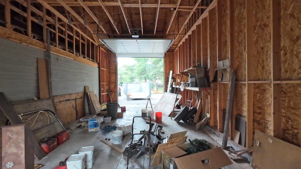 Shop Cleanout - This was part of an estate cleanout in Eagle. Clearing out the clutter to help the owners prepare for a sale. Shop Cleanout - This was part of an estate cleanout in Eagle. Clearing out the clutter to help the owners prepare for a sale.