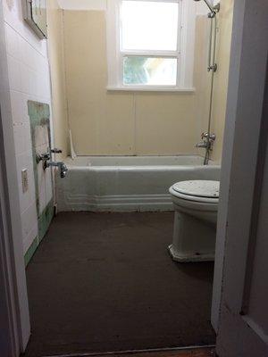 Bath water leak repair - This home was left to a family member and needed several repairs before it could be sold. The project was low budget. We located the shower as the source of the water leak, which had damaged the wall and the floor. Bath water leak repair - This home was left to a family member and needed several repairs before it could be sold. The project was low budget. We located the shower as the source of the water leak, which had damaged the wall and the floor.