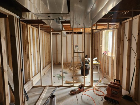 Garage Addition - This is a two-story garage addition that required the demolition of a previous structure.  We handled the logistics of the municipal variances all the way to the completion of the garage.   Them garage included an attached breezeway with a finished "mother-in-law" suite above it.