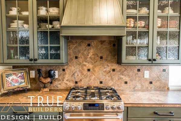 Kitchen Remodel Los Altos Hills Country Livin - This remodel was an enjoyable project trying to create a country aesthetic for our client in the Los Altos Hills area. We were able to take a kitchen that bland and turn it into a cozy country ambiance with textured glass, side panels, and sage paint. We are glad that we were able to go above what our client expected Kitchen Remodel Los Altos Hills Country Livin - This remodel was an enjoyable project trying to create a country aesthetic for our client in the Los Altos Hills area. We were able to take a kitchen that bland and turn it into a cozy country ambiance with textured glass, side panels, and sage paint. We are glad that we were able to go above what our client expected