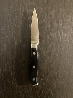 Regular knife 5” and below. - We sharpen knives 5” and below for $7. Regular knife 5” and below. - We sharpen knives 5” and below for $7.