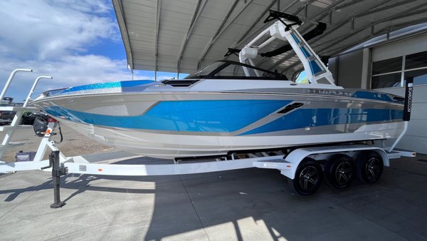 Boat Tinting - The windows on your Boat can also be tinted.  It provides a great deal of protection against the glare from the water, and it also makes it look very cool.
