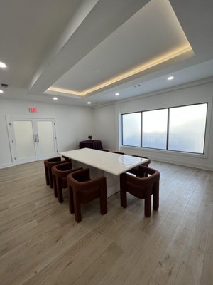 Commercial Window Services - We provide commercial window services that include tint, replacement and repair! Call now for your free estimate! Commercial Window Services - We provide commercial window services that include tint, replacement and repair! Call now for your free estimate!