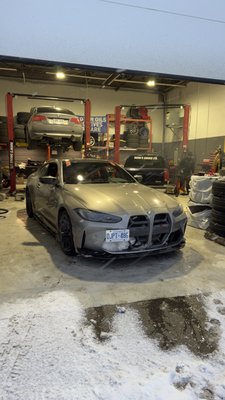 WINDSHIELD REPLACEMENT - Our team repaired yet another premium vehicle windshield and as usual it was mobile service, as we always say with mobile services no gas is wasted and with us nerves are always saved