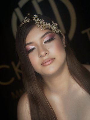 Quinceañera Looks - Quinceañera Makeup Look Quinceañera Looks - Quinceañera Makeup Look