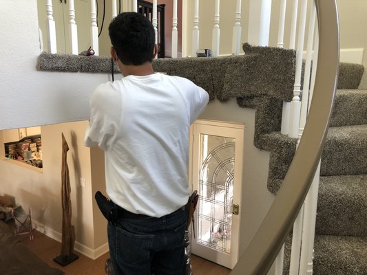 All Types of Carpet Stair installations - We install all kinds of carpet on any style of stairs or rooms. It doesn't matter if the carpet you want is patterned, loop, plush, Berber, natural ... we can install it! You want carpet runners? We can do it with same day custom carpet binding install! No waiting for custom binding install turn arounds! The average carpet binding install turn around is 3-5 business days. One day we come and take measurements show you samples. The ordered carpet takes around 1 week for it to arrive. Schedule an install date and have your custom job done in one full day! All Types of Carpet Stair installations - We install all kinds of carpet on any style of stairs or rooms. It doesn't matter if the carpet you want is patterned, loop, plush, Berber, natural ... we can install it! You want carpet runners? We can do it with same day custom carpet binding install! No waiting for custom binding install turn arounds! The average carpet binding install turn around is 3-5 business days. One day we come and take measurements show you samples. The ordered carpet takes around 1 week for it to arrive. Schedule an install date and have your custom job done in one full day!
