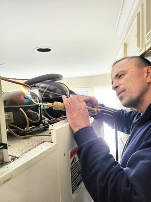 SubZero cooling system rebuild - Complete rebuild of the cooling system for an older SubZero fridge.
When it comes to built-in Sub-Zero refrigerators, in terms of cost, a lasting repair will save you thousands of dollars compared to buying a new unit. Repair costs are much lower than the price and effort of replacing the whole thing. SubZero cooling system rebuild - Complete rebuild of the cooling system for an older SubZero fridge.
When it comes to built-in Sub-Zero refrigerators, in terms of cost, a lasting repair will save you thousands of dollars compared to buying a new unit. Repair costs are much lower than the price and effort of replacing the whole thing.