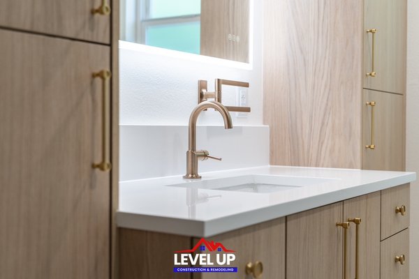 Guest/kids Bathroom remodeling Seattle ￼ - This bathroom remodel project. It’s a great example how to make old bathroom turn into beautiful place at home. 
This project includes Custom work tile surrounding custom vanity, quartz countertop and backsplash, LED mirror and more …￼￼￼￼