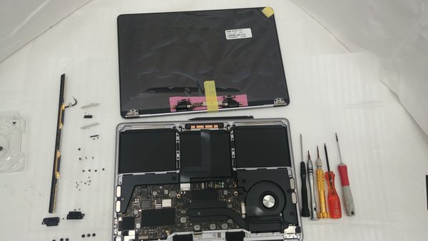 Replace MacBook Laptop LCD Screen - We replace, repair, fix broken LCD screen for Apple MacBook Pro/Air laptops and iMac. With over 30 years of experience in this field, our in store expert technicians can replace your Mac computer's cracked glass, LCD, LED Retina or non-Retina display quickly so you can start using your beloved computer again. We offer a superior service with the lowest prices in town. Replace MacBook Laptop LCD Screen - We replace, repair, fix broken LCD screen for Apple MacBook Pro/Air laptops and iMac. With over 30 years of experience in this field, our in store expert technicians can replace your Mac computer's cracked glass, LCD, LED Retina or non-Retina display quickly so you can start using your beloved computer again. We offer a superior service with the lowest prices in town.