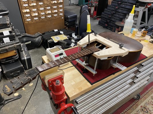 1930’s Gibson OOO neck reset - Neck Resetting a 1930’s Gibson OOO 1930’s Gibson OOO neck reset - Neck Resetting a 1930’s Gibson OOO