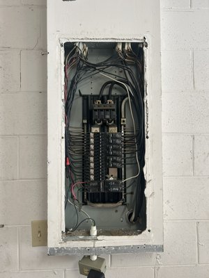 Before and after of panel change - Panel was burning out on the busbar and running out of room for the breakers. I installed a brand new panel with all new breakers.