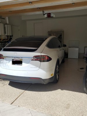 Tesla Without Power - This Tesla lost all power. Unable to get into the vehicle. We were able to unlock and get into the vehicle, then safely deliver it to the service center. Tesla Without Power - This Tesla lost all power. Unable to get into the vehicle. We were able to unlock and get into the vehicle, then safely deliver it to the service center.