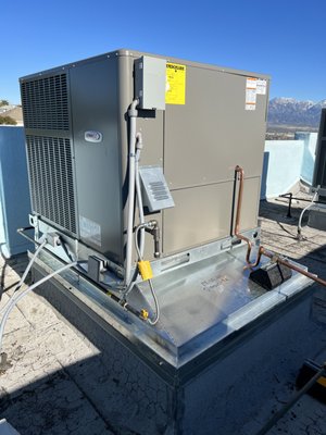 HVAC ROOFTOP INSTALLATION - CHINO HILLS - Air conditioning on roof tops can be tricky but our HVAC professionals get it done smoothly. Don’t go another day without an AC working properly. We install AC and Furnaces and repair any HVAC! This job we did a complete replacement of (4) 16 SEER systems. 3 Rooftop units and 1 split system. HVAC ROOFTOP INSTALLATION - CHINO HILLS - Air conditioning on roof tops can be tricky but our HVAC professionals get it done smoothly. Don’t go another day without an AC working properly. We install AC and Furnaces and repair any HVAC! This job we did a complete replacement of (4) 16 SEER systems. 3 Rooftop units and 1 split system.