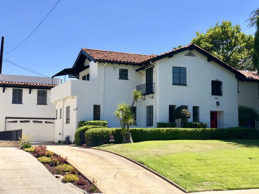Just Sold! All Cash! South Pasadena - JUST SOLD! All Cash, 14 day close! Represented buyers on this picturesque Spanish home in South Pasadena Central. 1925 built masterpiece features period fixtures throughout, huge bedrooms, maid’s quarters, a basement and an incredible Artist’s studio. Negotiated $75,000 off of the list price and an additional $3600 in seller credits for my clients. Congratulations to all parties involved.
⠀⠀⠀
🏡 1611 Spruce St.⠀⠀⠀⠀
🏘 South Pasadena, CA 91030⠀⠀⠀⠀
📐 6 Bed | 4 Bath |3,008 sqft⠀⠀⠀
📐 12,516 sqft lot⠀⠀⠀
🏷 Listed for: $2,295,000⠀⠀⠀
🏷 Sold for: $2,220,000
Todd Bazik | DRE Lic No 01893343⠀⠀⠀⠀⠀⠀ ⠀⠀⠀⠀
⠀⠀
Are you interested in buying or selling?⠀⠀⠀⠀
📱 Call or Text: 818-658-2334⠀⠀⠀⠀
✉️ Email: todd@toddbazik.com Just Sold! All Cash! South Pasadena - JUST SOLD! All Cash, 14 day close! Represented buyers on this picturesque Spanish home in South Pasadena Central. 1925 built masterpiece features period fixtures throughout, huge bedrooms, maid’s quarters, a basement and an incredible Artist’s studio. Negotiated $75,000 off of the list price and an additional $3600 in seller credits for my clients. Congratulations to all parties involved.
⠀⠀⠀
🏡 1611 Spruce St.⠀⠀⠀⠀
🏘 South Pasadena, CA 91030⠀⠀⠀⠀
📐 6 Bed | 4 Bath |3,008 sqft⠀⠀⠀
📐 12,516 sqft lot⠀⠀⠀
🏷 Listed for: $2,295,000⠀⠀⠀
🏷 Sold for: $2,220,000
Todd Bazik | DRE Lic No 01893343⠀⠀⠀⠀⠀⠀ ⠀⠀⠀⠀
⠀⠀
Are you interested in buying or selling?⠀⠀⠀⠀
📱 Call or Text: 818-658-2334⠀⠀⠀⠀
✉️ Email: todd@toddbazik.com