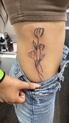 Tiny tattoos & Permanent Makeup - Compilation of tiny tattoos and permanent makeup.