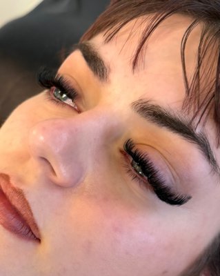 Londyn Lash - Lash extensions Londyn Lash - Lash extensions