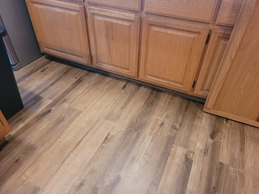 Flooring - Vinyl Plank Sheets - this remodel was done on old kitchen tile the home owner loves her new kitchen look. Flooring - Vinyl Plank Sheets - this remodel was done on old kitchen tile the home owner loves her new kitchen look.