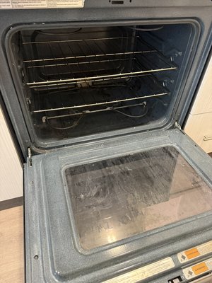 Move out deep clean before and after photos - This was a move out deep clean I did for a client. Move out deep clean before and after photos - This was a move out deep clean I did for a client.