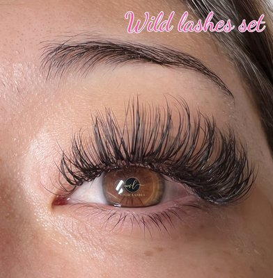 Wild Lashes Hybrid set - Wild Hybrid Set Wild Lashes Hybrid set - Wild Hybrid Set