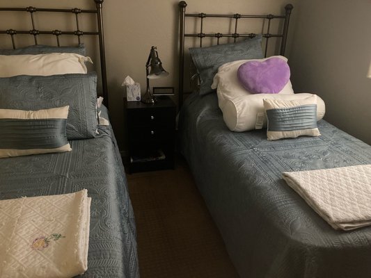 3 Bedroom 2 Bath Standard Cleaning - This was a standard cleaning for a 2 bedroom and 2 bath. This client decided to make a regular monthly recurring cleaning with Marvel Maids after our cleaner did an amazing job.