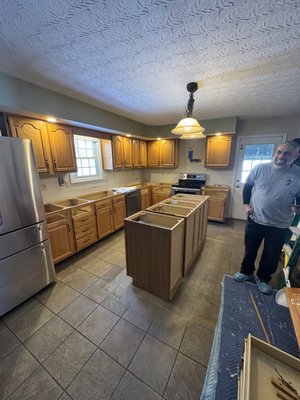 Countertops replacement - These countertops were old and outdated we removed them and installed new ones to make the kitchen beautiful like the rest of the home