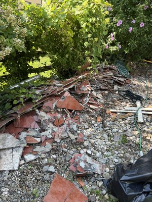 Tiles - This job took about an hour and a half tiles were heavier then they looked! But nothing the junk magicians can’t handle! Tiles - This job took about an hour and a half tiles were heavier then they looked! But nothing the junk magicians can’t handle!